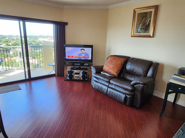 4242 NW 2nd St 1202, Miami, FL 33126