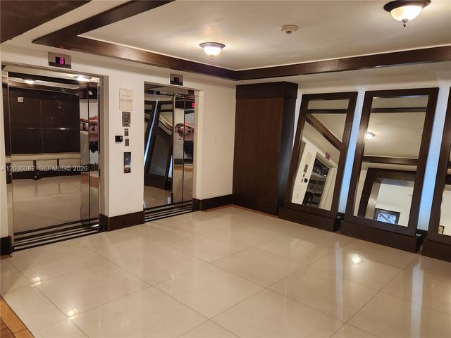 4242 NW 2nd St 1202, Miami, FL 33126