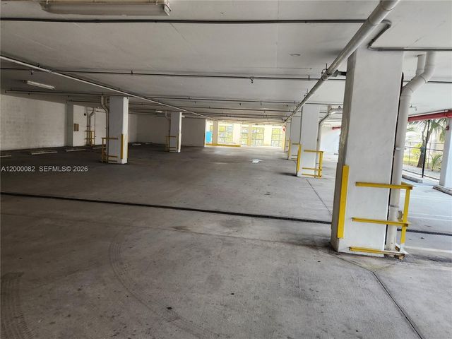 4242 NW 2nd St 1202, Miami, FL 33126