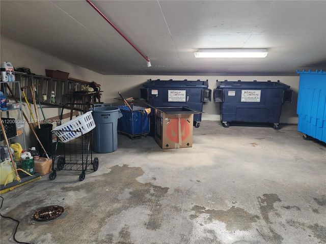 4242 NW 2nd St 1202, Miami, FL 33126