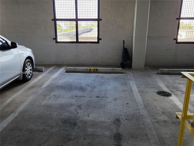 4242 NW 2nd St 1202, Miami, FL 33126