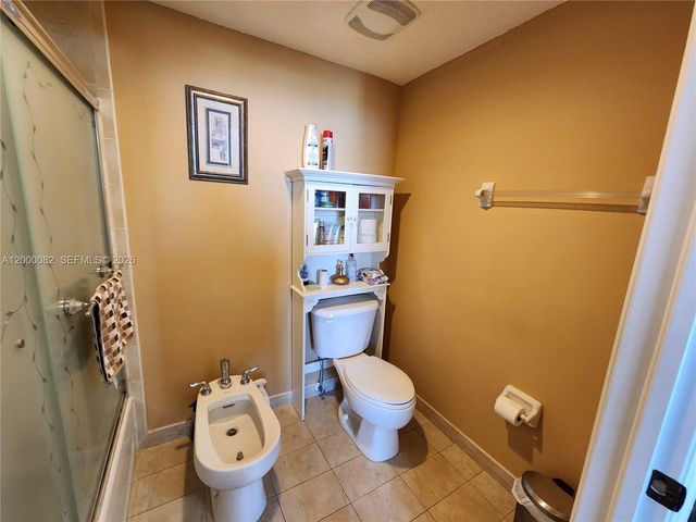 4242 NW 2nd St 1202, Miami, FL 33126