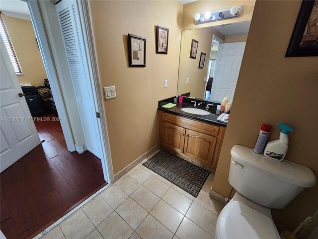 4242 NW 2nd St 1202, Miami, FL 33126