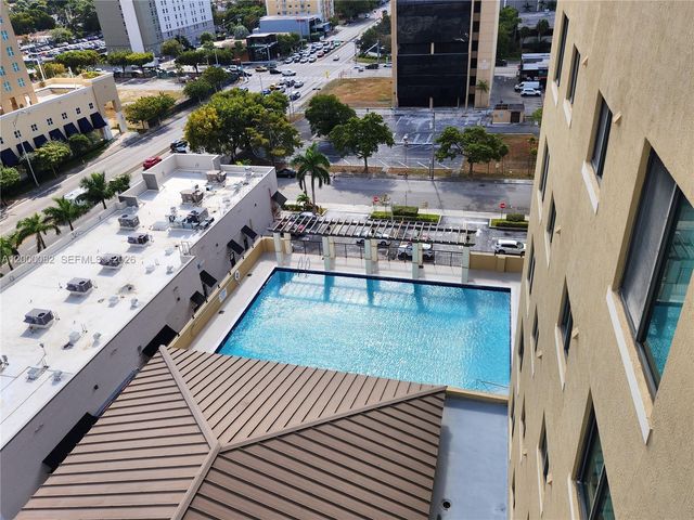 4242 NW 2nd St 1202, Miami, FL 33126