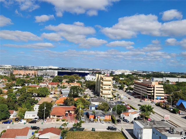 4242 NW 2nd St 1202, Miami, FL 33126