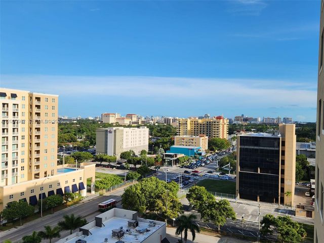 4242 NW 2nd St 1202, Miami, FL 33126