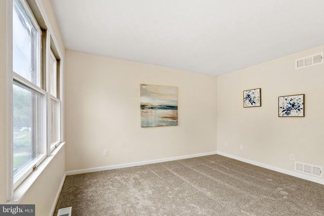 173 E VILLAGE RD, Elkton, MD 21921