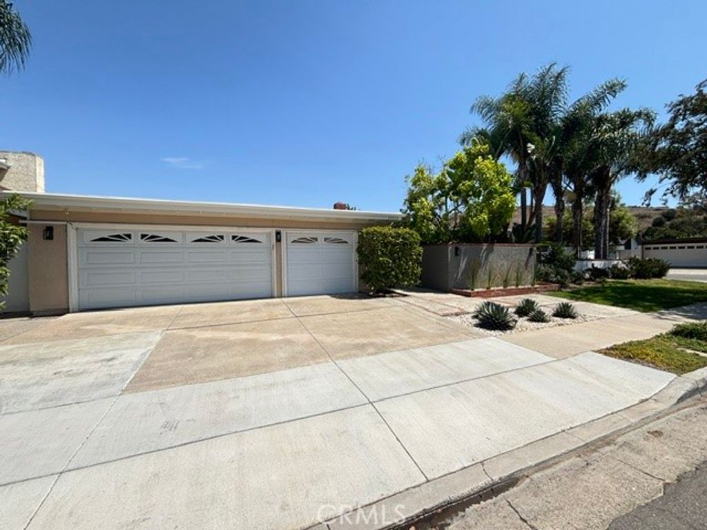 19512 Sierra Santo, Irvine, CA 92603