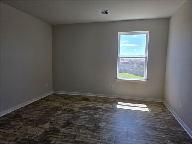 14107 Mainmast Drive, Texas City, TX 77510