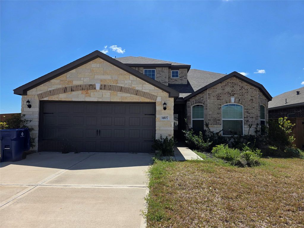 14107 Mainmast Drive, Texas City, TX 77510