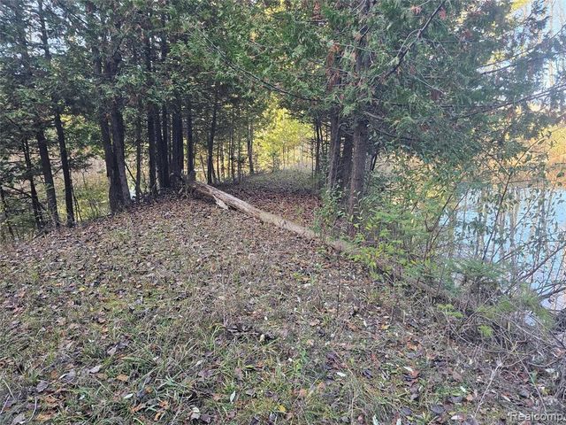 4901 M-55, Tawas City, MI 48763