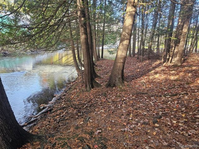 4901 M-55, Tawas City, MI 48763