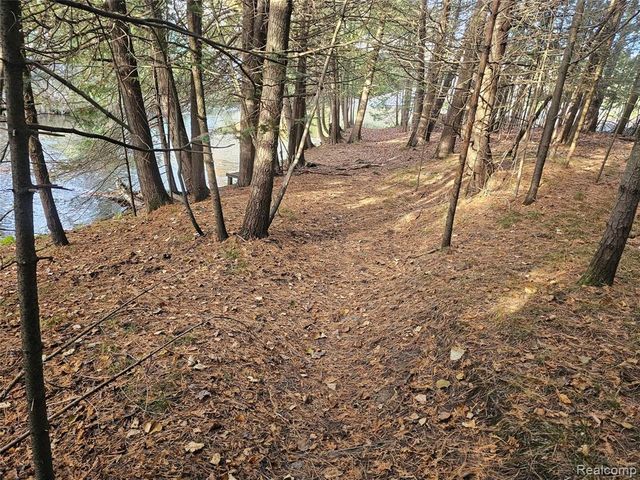 4901 M-55, Tawas City, MI 48763