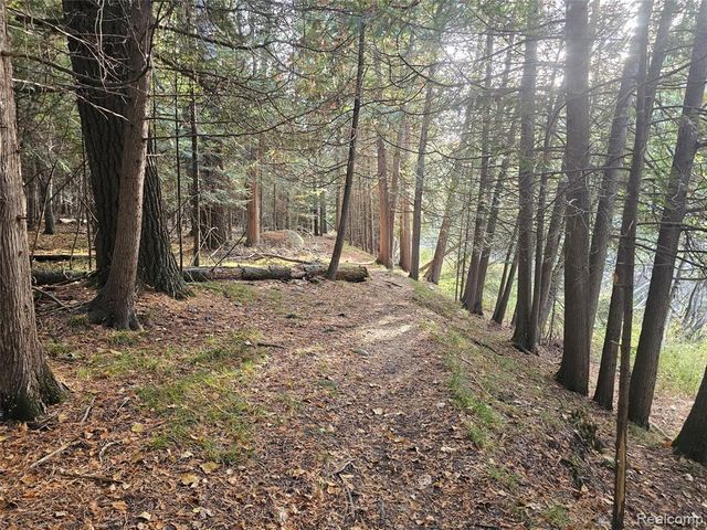 4901 M-55, Tawas City, MI 48763