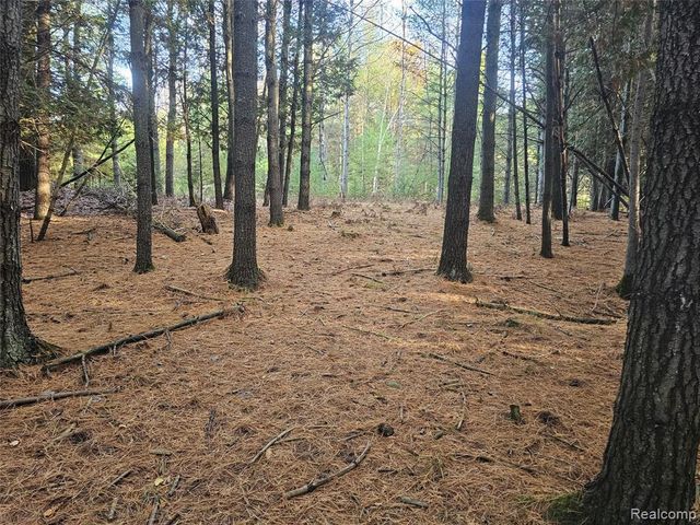 4901 M-55, Tawas City, MI 48763