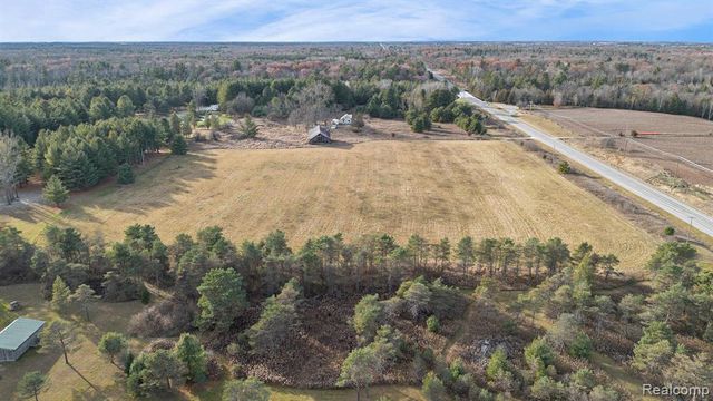 4901 M-55, Tawas City, MI 48763