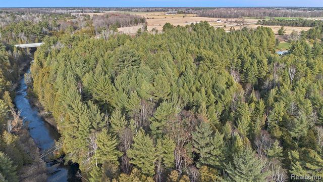 4901 M-55, Tawas City, MI 48763