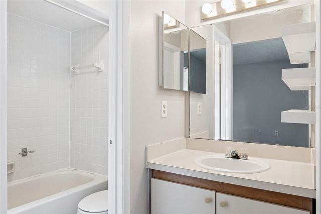 9946 RIVER CREST COURT, Orlando, FL 32825
