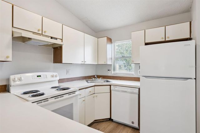 9946 RIVER CREST COURT, Orlando, FL 32825