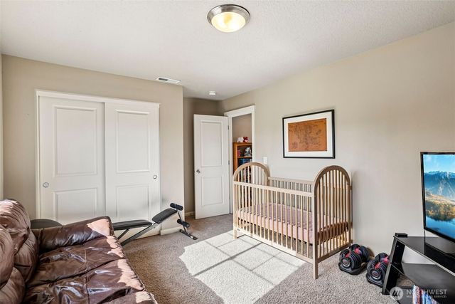 527 N Allen Creek Drive, Ridgefield, WA 98642