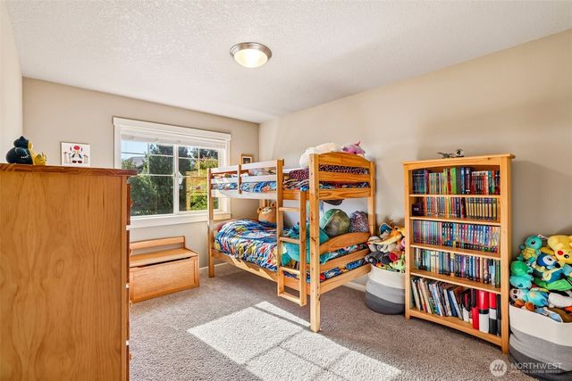 527 N Allen Creek Drive, Ridgefield, WA 98642