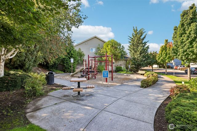 527 N Allen Creek Drive, Ridgefield, WA 98642