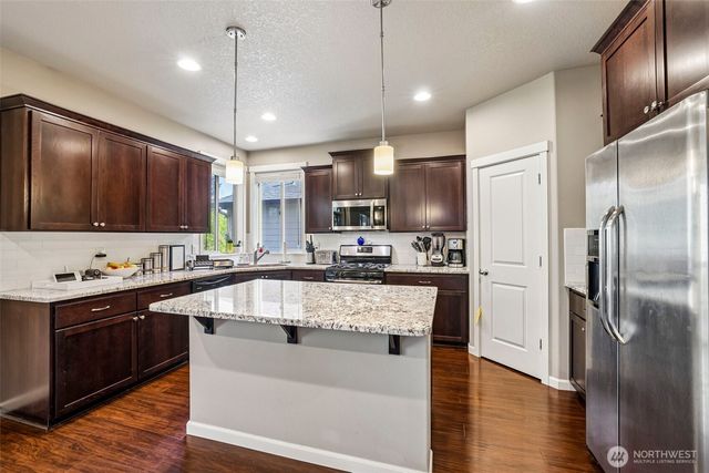 527 N Allen Creek Drive, Ridgefield, WA 98642