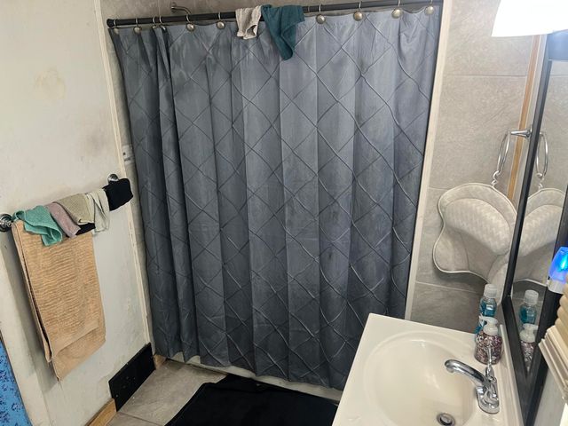 44 Lake Street, Pontiac City, MI 48341