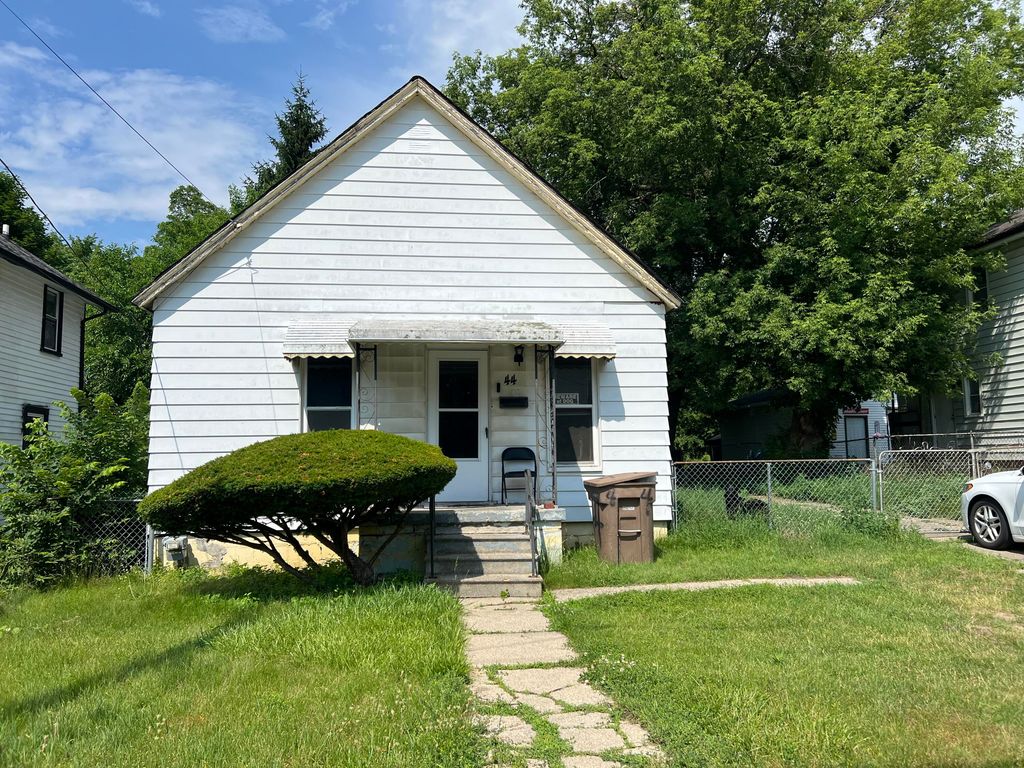 44 Lake Street, Pontiac City, MI 48341
