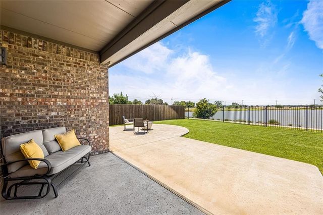 11312 Bullion Way, Aubrey, TX 76227