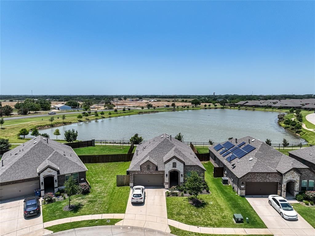 11312 Bullion Way, Aubrey, TX 76227