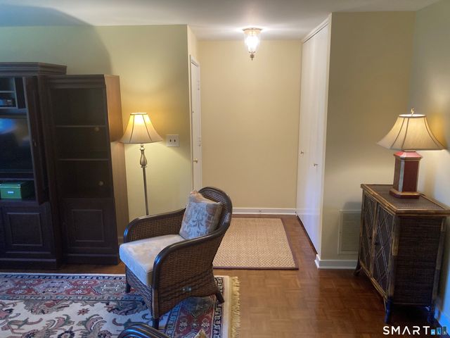 62 Heritage Hill Road D, New Canaan, CT 06840