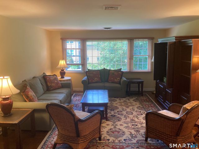 62 Heritage Hill Road D, New Canaan, CT 06840
