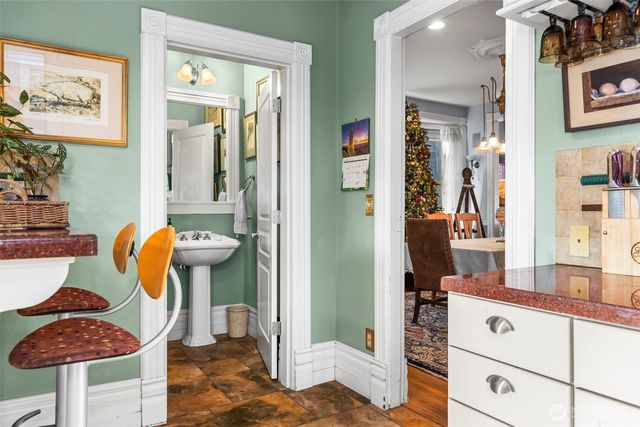 718 N K Street, Tacoma, WA 98403