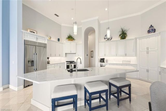 396 Terracina WAY, Naples, FL 34119