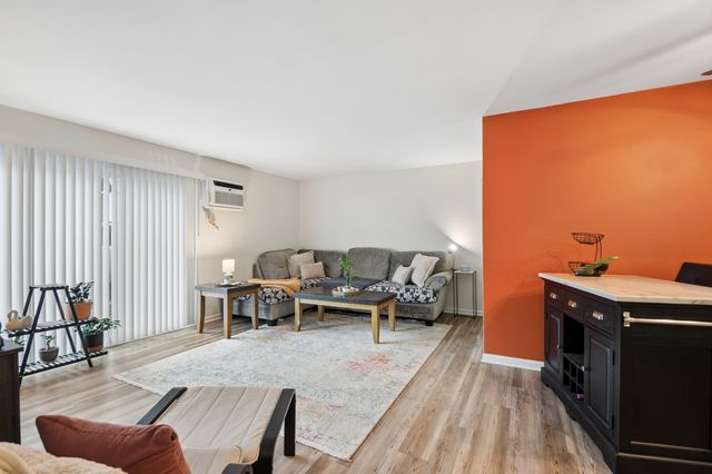 10820 Kilpatrick Avenue 1SW, Oak Lawn, IL 60453