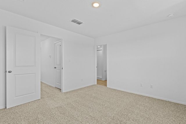 308 Nizao LN, Bastrop, TX 78602