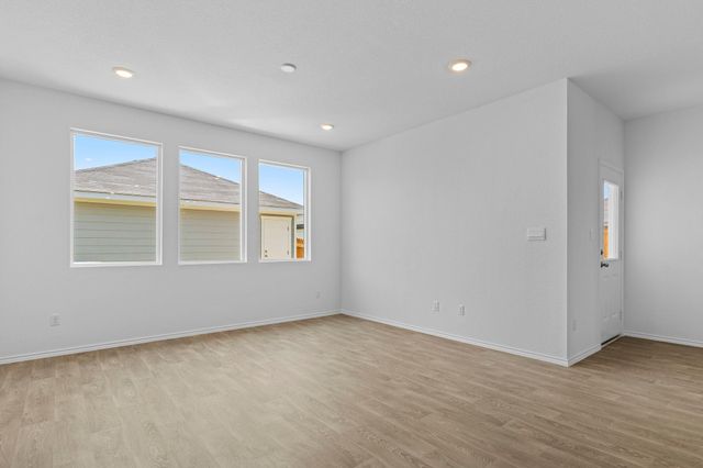 308 Nizao LN, Bastrop, TX 78602