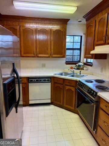 206 Westfield Drive, Warner Robins, GA 31093