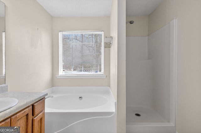 320 Twin Oaks Lane, Dallas, GA 30157