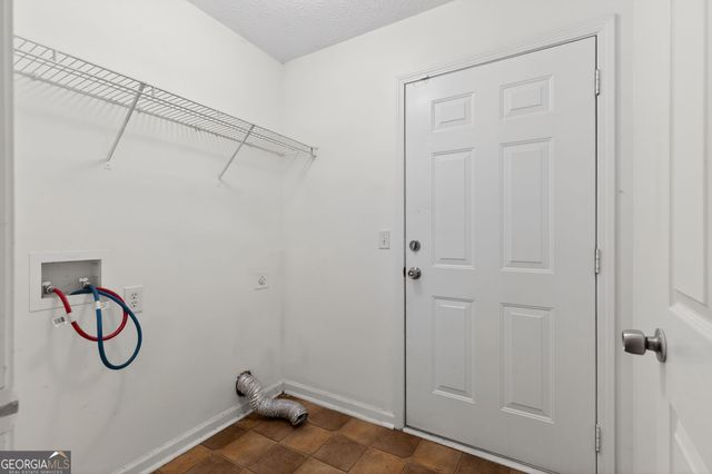 320 Twin Oaks Lane, Dallas, GA 30157