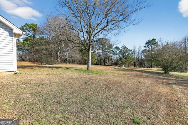 320 Twin Oaks Lane, Dallas, GA 30157