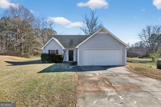 320 Twin Oaks Lane, Dallas, GA 30157