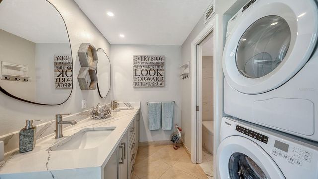 1 BENJAMIN FRANKLIN DRIVE 116, Sarasota, FL 34236