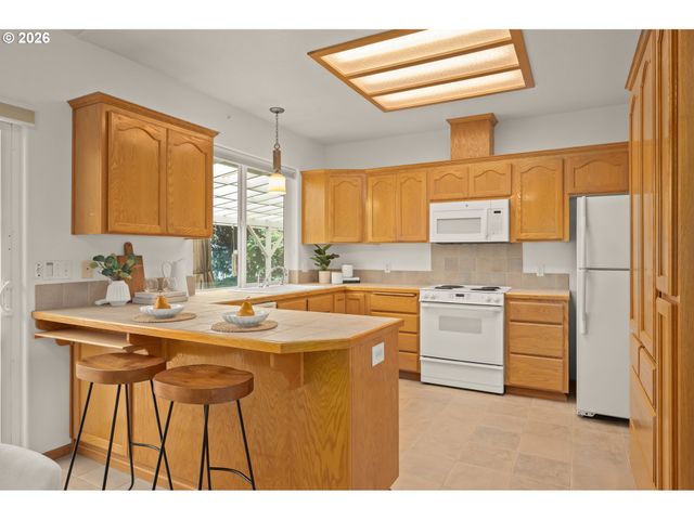 1376 ANDERSEN Ln, Eugene, OR 97404