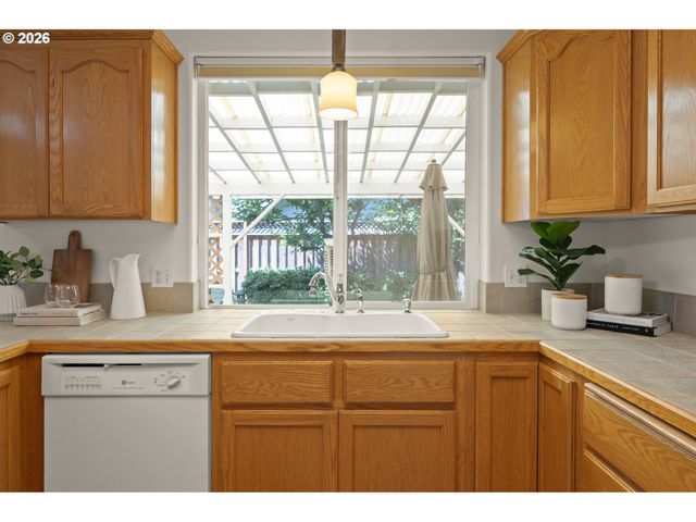1376 ANDERSEN Ln, Eugene, OR 97404