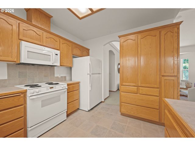 1376 ANDERSEN Ln, Eugene, OR 97404