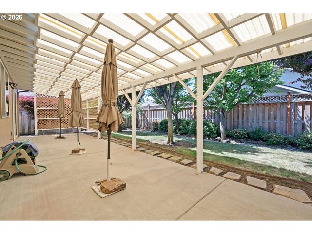 1376 ANDERSEN Ln, Eugene, OR 97404