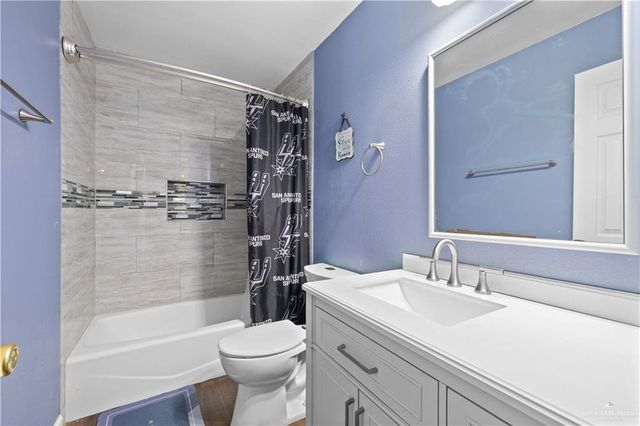 4811 N 47th Lane, Mcallen, TX 78504