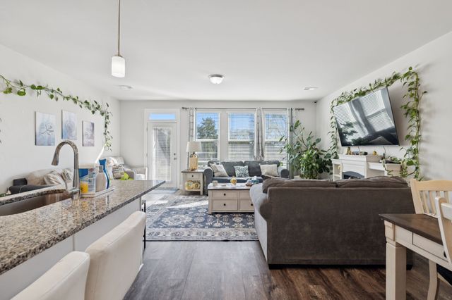 427 Deveron Dr, Gallatin, TN 37066